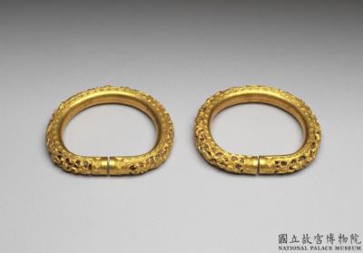 图片[2]-Openwork gold bracelet with figural decoration and filled with agarwood, Qing dynasty (1644-1911)-China Archive